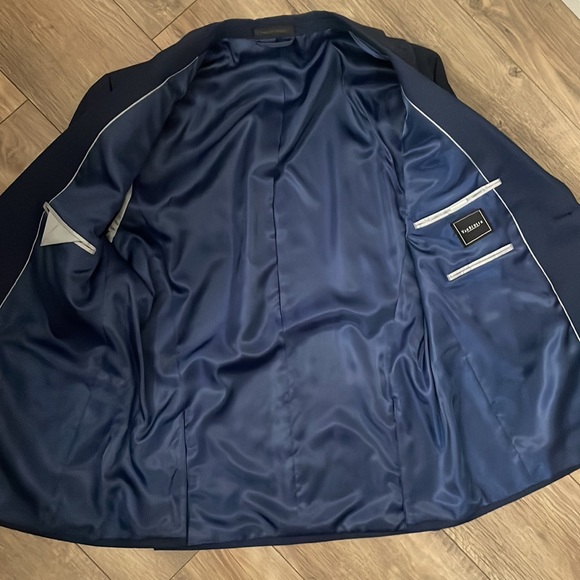 Navy Blue Suit Jacket - Picture 13 of 16